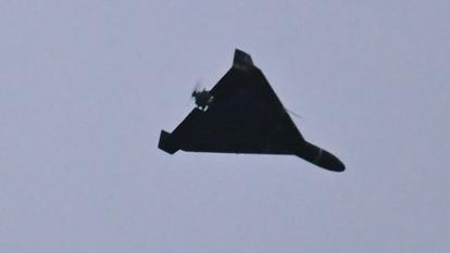 Un drone Shahed 136 (Geranium-2) de conception iranienne utilisée par l’armée russe survolant Kiev lors d’une attaque russe à l’aide de drones et de missiles, dans le cadre de l’invasion russe en Ukraine.