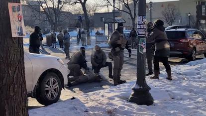 Capture d’écran d’une vidéo prise peu après la mort d’Alex Pretti, à Minneapolis.