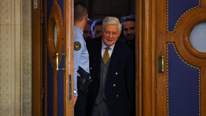 Bruno Gollnisch au palais de justice de Paris, le 13 janvier dernier.