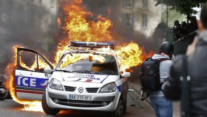 Les policiers sont devenus les cibles d’attaques les plus violentes.
