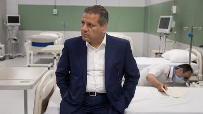 Considéré comme le «banquier» des gardiens de la révolution en Iran, Ali Ansari possède un empire financier colossal et difficile à évaluer.