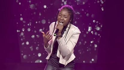 Nanya interprète Take a bow dans «The Voice Nigeria»