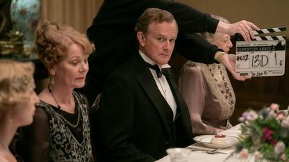 Hugh Bonneville, alias Lord Grantham, sur le tournage du dernier opus de la saga Downton Abbey.