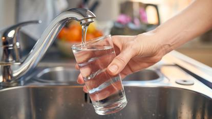 En deux ans et demi, le prix de l’eau a déjà augmenté de 16 %, selon l’Insee.