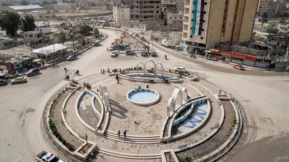 La place al-Naïm à Raqqa, en Syrie, le 13 février 2026. Cette place est tristement célèbre pour avoir été le théâtre d’exécutions publiques par l’organisation État islamique (EI) lorsqu’elle contrôlait la ville.