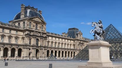 Le musée du Louvre.