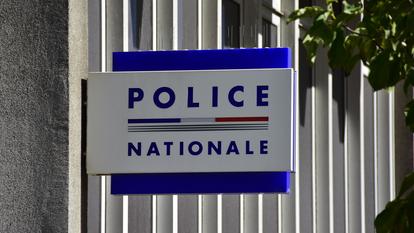 Le meurtrier de Sarah Halimi, déclaré irresponsable en 2019, a été placé en garde à vue pour vol à main armée.