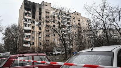 Un bâtiment d’appartements frappé par une attaque de drone russe, au milieu de l’attaque de la Russie contre l’Ukraine, à Zaporijjia, Ukraine le 26 février 2026