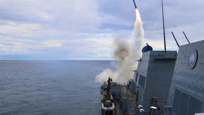 Un missile Tomahawk est tiré dimanche par l’USS Thomas Hudner dans le cadre de l’opération Furie épique contre l’Iran.