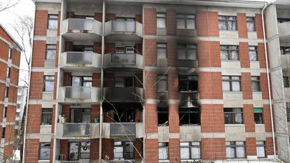 Le site d’un incident mortel d’incendie dans un immeuble résidentiel, à Vantaa, en Finlande, le 3 mars 2026.