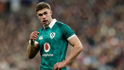 Jack Crowley est titulaire face aux Gallois.