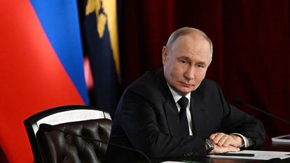 Le président russe Vladimir Poutine assiste à la session annuelle élargie du conseil du ministère de l’Intérieur à Moscou, mercredi.