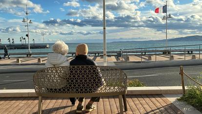 À Saint-Raphaël, la proportion du nombre de seniors ne cesse d’augmenter, tandis que celle des jeunes diminue.