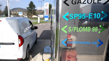 Les automobilistes naviguent entre colère et fatalisme.