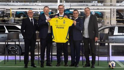 «Un nouveau chapitre s’écrit entre Peugeot et le FCSM», commente le club sur X.