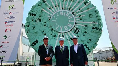 Dévoilé en 2024, l’impressionnant engin doit permettre «d’accélérer le creusement du tube sud» pour rejoindre les galeries déjà creusées côté français.