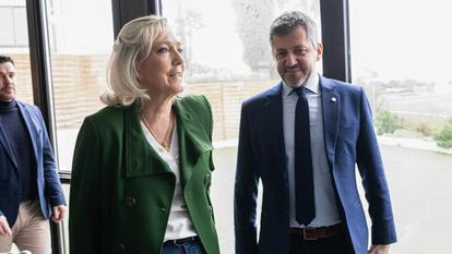 Marine Le Pen et Franck Allisio, à Marseille, le 17 janvier 2026.
