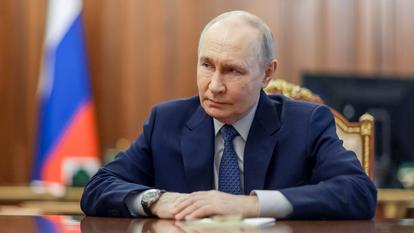 Le président russe, Vladimir Poutine, le 10 mars, au Kremlin, à Moscou.