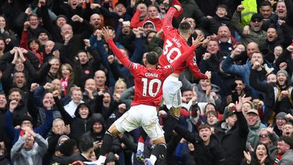 Manchester United domine Aston Villa.