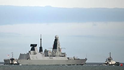 Le destroyer HMS Dragon de la Royal Navy en partance pour la Méditerranée orientale, le 10 mars 2026.