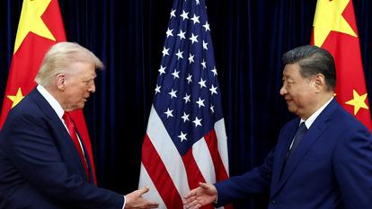 Le président américain Donald Trump rencontre son homologue chinois Xi Jinping, le 30 Octobre 2025 à Busan, en Corée du Sud