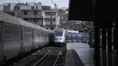 Ce train a rencontré une succession de problèmes tout le long de son trajet.