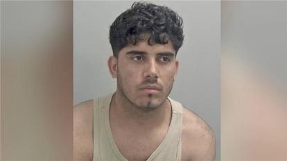 Ahmad Mulakhil, 23 ans, a été reconnu coupable de viol sur une adolescente au Royaume-Uni.
