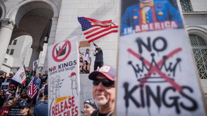 Protestation "No Kings" contre les politiques de l’administration Trump, à Los Angeles, Californie, États-Unis, le 28 mars 2026.