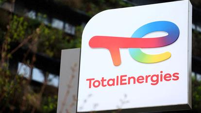 De leur côté, «les clients TotalEnergies Électricité & Gaz inscrits à “l’avantage carburant” bénéficient d’un plafond privilégié à 1,99 euro par litre, quel que soit le carburant, pour toute l’année 2026», souligne l’entreprise.
