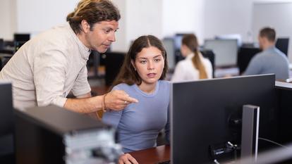 Plusieurs structures font déjà une priorité de l’inclusion des femmes dans le numérique, dont celles éloignées de l’emploi. (Photo d’illustration)