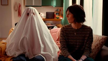 On se persuade de revenir sous la forme d’un fantôme, dans 3 minutes avant la fin du monde sur arte.tv.