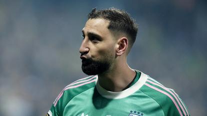 L’ancien gardien de but Gianluigi Donnarumma et sa compagne avaient été victimes d’un violent cambriolage, séquestrés et violentés, dans la nuit du 20 au 21 juillet 2023.