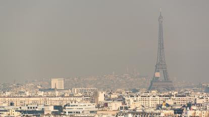 Depuis 20 ans, les concentrations en dioxyde d’azote (NO2) et particules fines ont ainsi diminué respectivement de 50% et 60% à l’échelle régionale, baisse qui s’est toutefois ralentie ces dernières années.