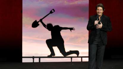 Tom Cruise présente son prochain film Digger lors de la présentation de Warner Bros.