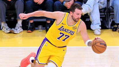 Luka Doncic sous les couleurs des Los Angeles Lakers.