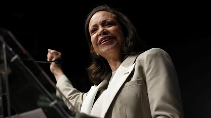 La leader de l'opposition vénézuélienne Maria Corina Machado, lors d'une conférence de presse, dans le cadre de sa visite en Espagne, à Madrid, Espagne, le 18 avril 2026