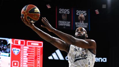 Giovan Oniangue et les joueurs du SQBB ont déroulé face à la Sig.