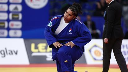 Léa Fontaine en argent.