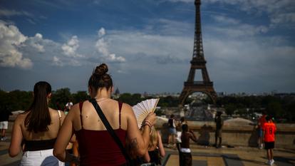Ce «droit à la fraîcheur» consiste à procurer à l’individu le «droit à l’ombre partout», argue Marine Tondelier.