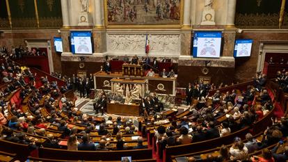 «Pour “apaiser” et permettre que le texte “aille jusqu’au bout” (les mots sont d’un rapporteur), le gouvernement s’apprête à retirer le délit d’entrave, disposition pénale contestée.»