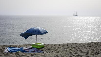 Les autorités appellent à la prudence en mer, dans les cours d’eau comme dans les piscines.