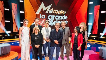 Michel Cymes,Marie Portolano,Gil Alma, comédien;Nicoletta, chanteuse;Amandine Petit, mannequin, Miss France 2021Julie Ferrier, comédienne;Christophe Alévêque, humoriste;Sarah Ourahmoune, vice-championne Olympique aux JO de Rio 2016, championne du monde en 2008.