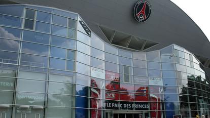 Avec l’élection d’Emmanuel Grégoire à la Mairie de Paris, le Parc des Princes est revenu dans la course aux yeux des dirigeants du PSG.