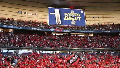 Les supporters toulousains au Stade de France lors de la finale 2025 entre le Stade et l’UBB.