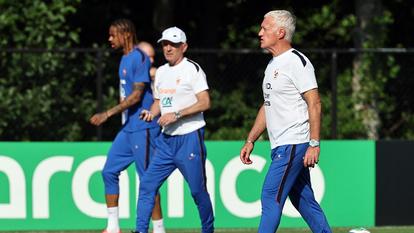 Didier Deschamps était déjà de retour au camp d’entraînement des Bleus ce samedi.