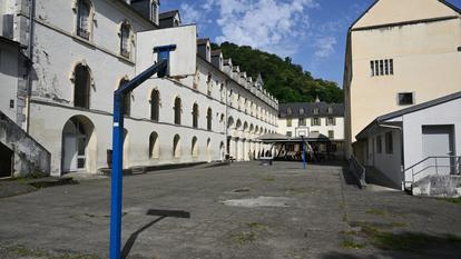 La cour du lycée catholique français Le Beau Rameau à Lestelle-Betharram, dans le sud-ouest de la France, le 20 juin 2026.