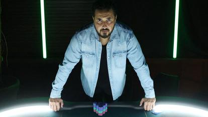 Moundir Zoughari va animer « La Dernière table » pour RMC Story.