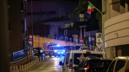 Suite à l’explosion, une chasse à l’homme s’est immédiatement organisée, mobilisant toute la nuit les forces de police.