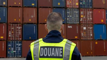 La douane annonce le renfort de 545 agents d’ici 2030 et d’un investissement de 419 millions d’euros