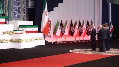 Cérémonie d’adieu pour le défunt guide suprême iranien, l’ayatollah Ali Khamenei, tué le 28 février lors des frappes aériennes israéliennes et américaines sur l’Iran, à Téhéran, le 3 juillet 2026.